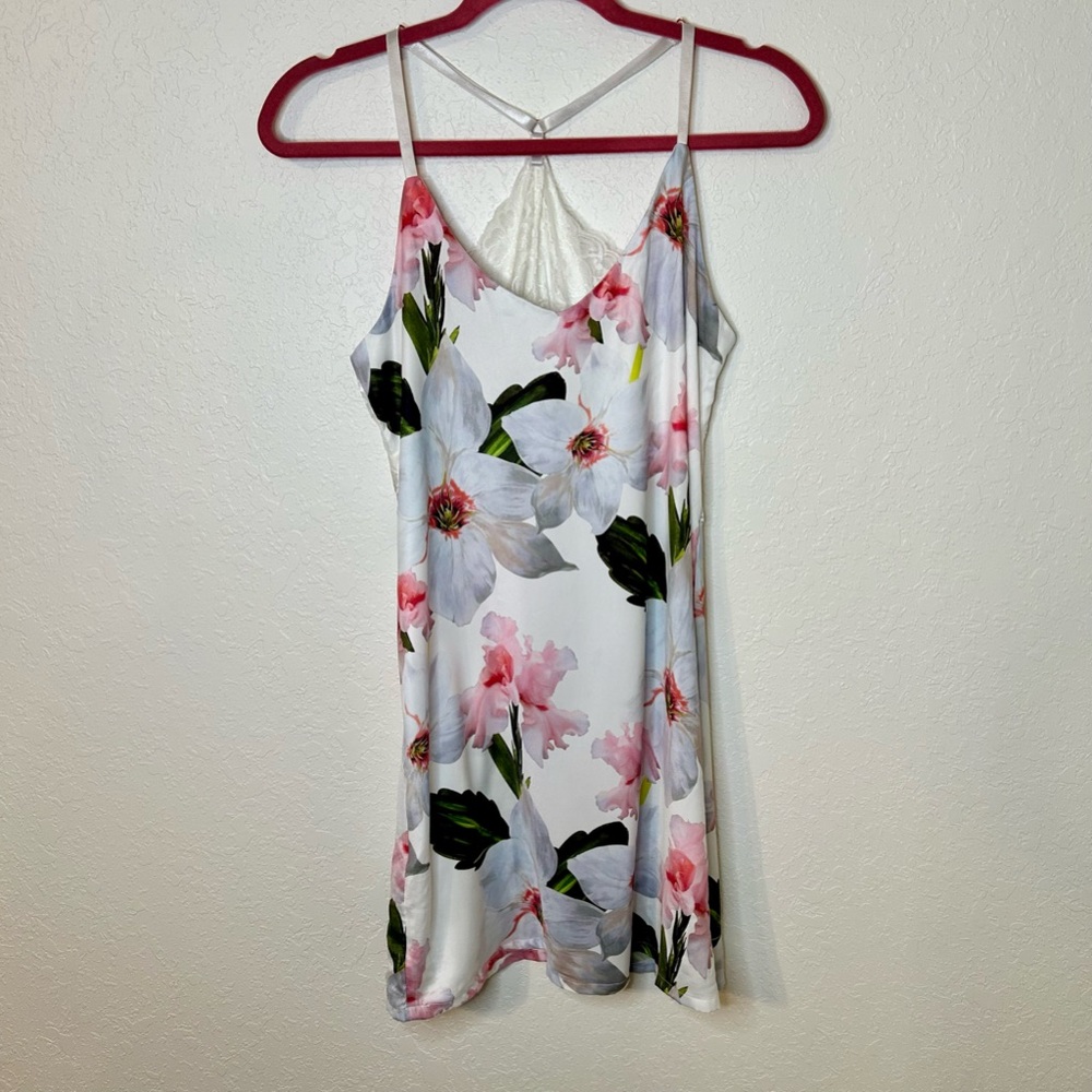 Ted Baker London Silky Satin Pinnacle Nightgown Slip Chatsworth Bloom Size Small